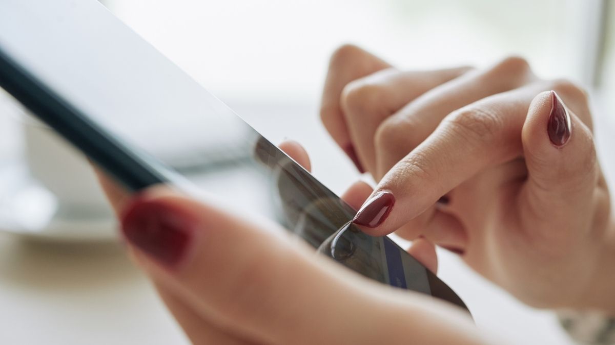 How the Europcar Mobile App Helps You Book and Manage Car & Van Rentals Faster